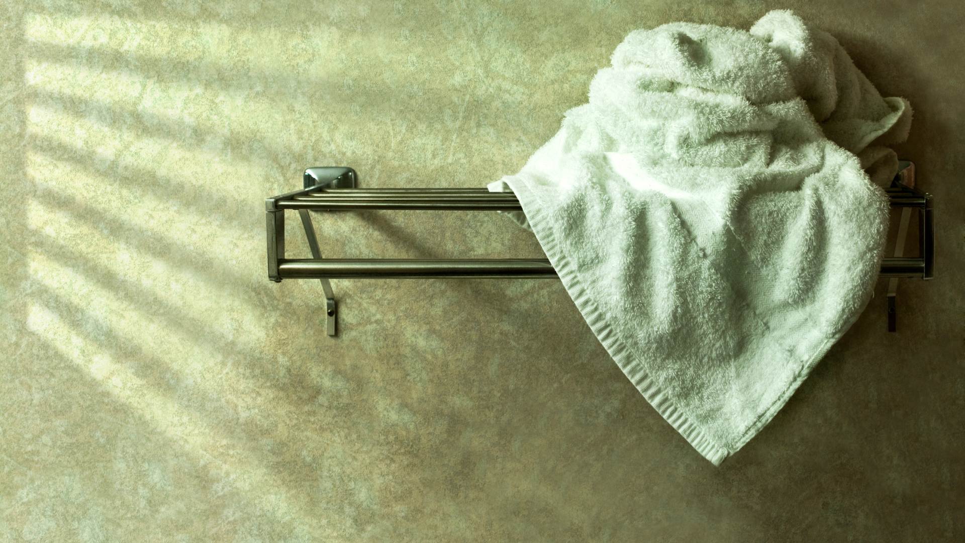 Declutter home